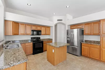 6586 W Oraibi Drive, Glendale, AZ 85308 - Photo 4