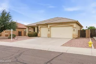 3490 E Red Oak Ln, Gilbert, AZ 85297 - Photo 2