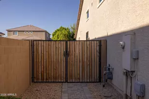 7528 West Odeum Ln, Phoenix, AZ 85043 - Photo 4