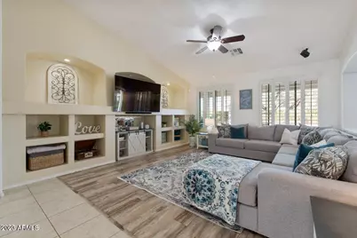 2624 W Summerside Road, Phoenix, AZ 85041 - Photo 4