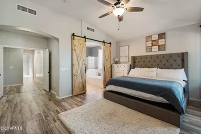 2624 W Summerside Road, Phoenix, AZ 85041 - Photo 18