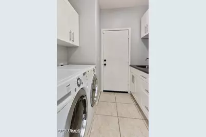 2624 W Summerside Road, Phoenix, AZ 85041 - Photo 24