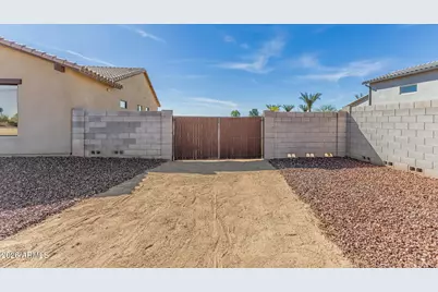 25832 N 151st Avenue, Surprise, AZ 85387 - Photo 6