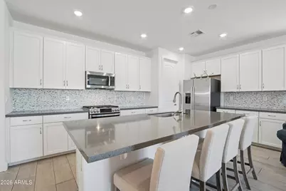 17214 W Dahlia Drive, Surprise, AZ 85388 - Photo 8