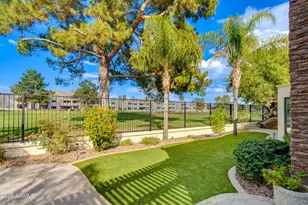 2737 E Arizona Biltmore Circle, Phoenix, AZ 85016 - Photo 14