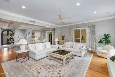 2737 E Arizona Biltmore Circle #2, Phoenix, AZ 85016 - Photo 2