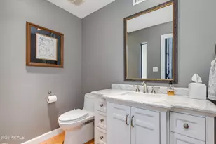 2737 E Arizona Biltmore Circle, Phoenix, AZ 85016 - Photo 10