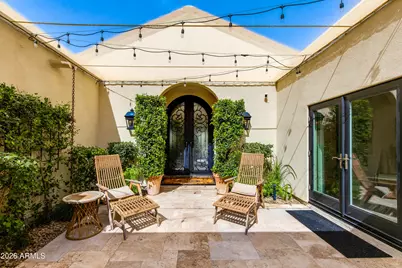 2737 E Arizona Biltmore Circle #2, Phoenix, AZ 85016 - Photo 2