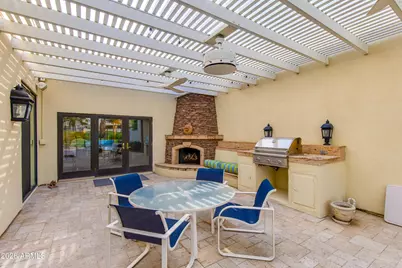 2737 E Arizona Biltmore Circle #2, Phoenix, AZ 85016 - Photo 12