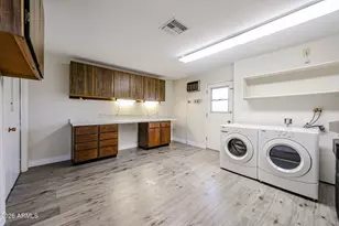 9834 W Emberwood Dr, Sun City, AZ 85351 - Photo 12