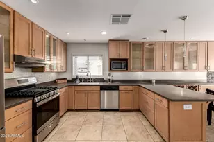 9832 N 29th St, Phoenix, AZ 85028 - Photo 8