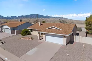 3302 Ridge Crest St, Sierra Vista, AZ 85650 - Photo 2