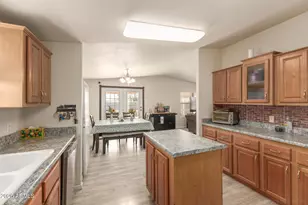 7613 E Flossmoor Ave, Mesa, AZ 85208 - Photo 12