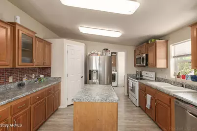 7613 E Flossmoor Avenue, Mesa, AZ 85208 - Photo 10