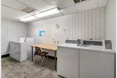 3033 E Devonshire Avenue #2033, Phoenix, AZ 85016 - Photo 42