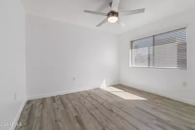 3033 E Devonshire Avenue #2033, Phoenix, AZ 85016 - Photo 16