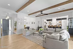 8409 N Diller Grove Ln, Phoenix, AZ 85021 - Photo 10