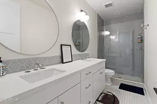 8409 N Diller Grove Ln, Phoenix, AZ 85021 - Photo 34