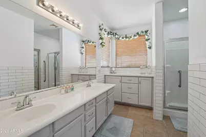 1550 W Saint Kateri Drive, Phoenix, AZ 85041 - Photo 22