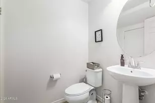 5813 W Warner St, Phoenix, AZ 85043 - Photo 10