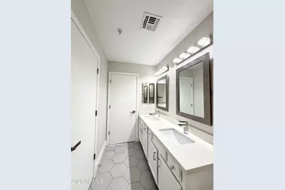 15677 N 29th Street, Phoenix, AZ 85032 - Photo 22