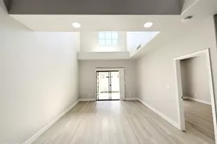 15677 N 29th St, Phoenix, AZ 85032 - Photo 2