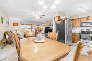 637 S Copper Dr, Apache Junction, AZ 85120 - Photo 18