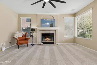 289 E Horseshoe Avenue, Gilbert, AZ 85296 - Photo 22