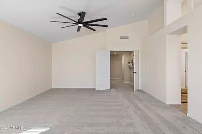 289 E Horseshoe Avenue, Gilbert, AZ 85296 - Photo 10