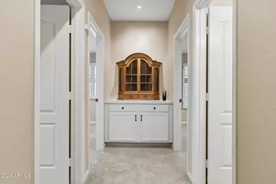 289 E Horseshoe Avenue, Gilbert, AZ 85296 - Photo 8