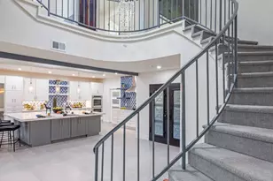 8100 E Camelback Rd, Scottsdale, AZ 85251 - Photo 20