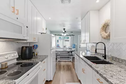 225 N Standage Street #13, Mesa, AZ 85201 - Photo 6