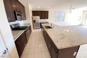 20056 N 107th Ln, Peoria, AZ 85373 - Photo 2