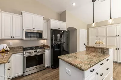 16618 S 38th Place, Phoenix, AZ 85048 - Photo 12