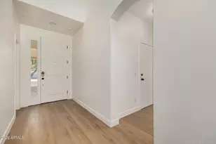 12956 N 94th Ave, Peoria, AZ 85381 - Photo 6