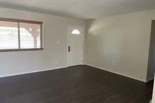 4008 W Laurel Ln, Phoenix, AZ 85029 - Photo 4