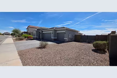 18025 W Hilton Avenue, Goodyear, AZ 85338 - Photo 2