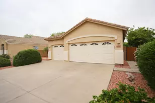 3210 E Lark Dr, Chandler, AZ 85286 - Photo 2