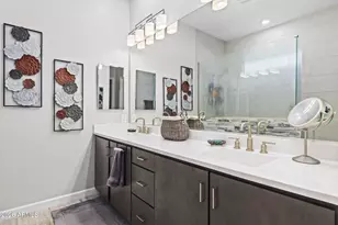 5111 E Village Dr, Scottsdale, AZ 85254 - Photo 14