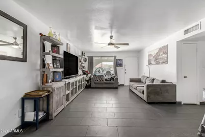 9235 N 74th Drive, Peoria, AZ 85345 - Photo 10