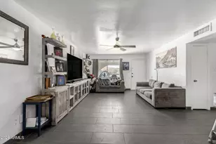 9235 N 74th Dr, Peoria, AZ 85345 - Photo 10