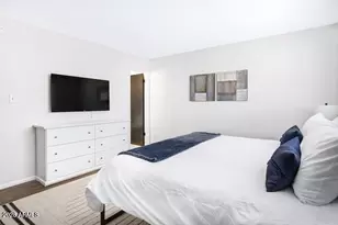 945 E Lilac Dr, Tempe, AZ 85288 - Photo 22