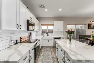 725 S 123rd Drive, Avondale, AZ 85323 - Photo 10