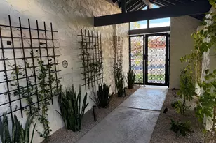 5822 N Scottsdale Rd, Paradise Valley, AZ 85253 - Photo 2