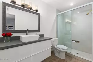 5822 N Scottsdale Rd, Paradise Valley, AZ 85253 - Photo 22