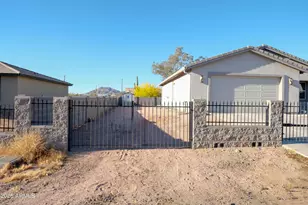 11538 E 4th Ave, Apache Junction, AZ 85120 - Photo 2