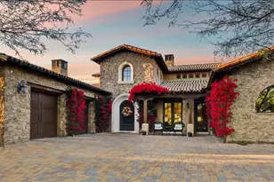 8296 E Sunset View Dr, Gold Canyon, AZ 85118 - Photo 2