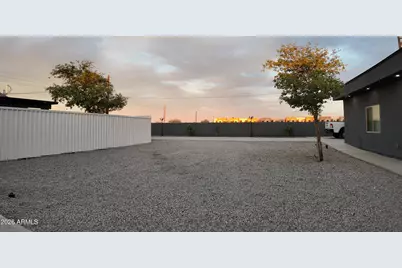 1109 W Broadway Road #B, Phoenix, AZ 85041 - Photo 12