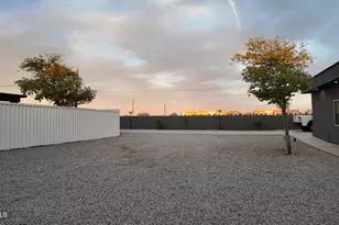 1109 W Broadway Rd, Phoenix, AZ 85041 - Photo 12