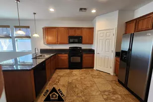 7239 N 89th Dr, Glendale, AZ 85305 - Photo 2